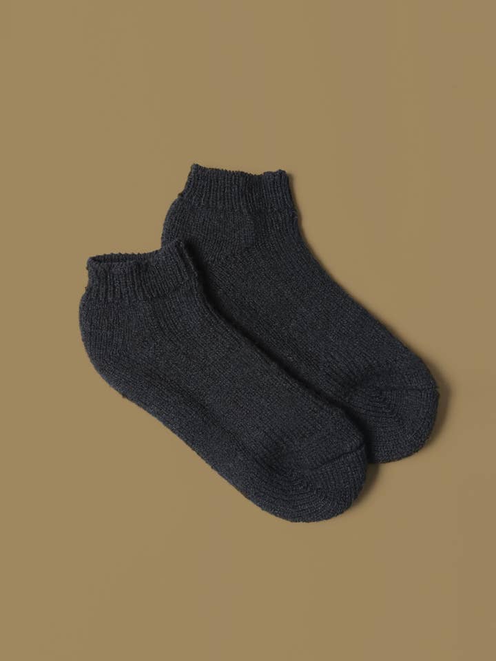 Muttonhead - Wholesale Socks - Women's - Cabin Socks - Slipper Socks - Black