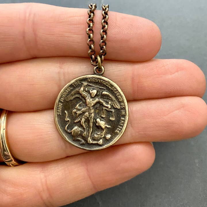 Johnny Ltd. - Vente Colliers à pendentif - Collier Homme Archange Saint Michel, Laiton Antique1