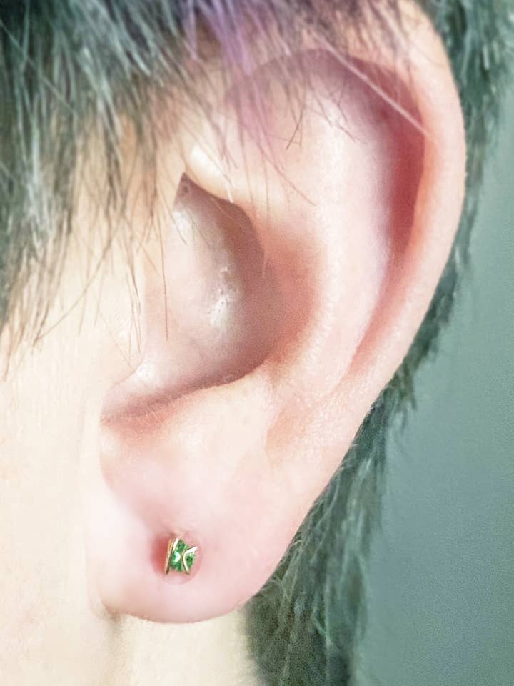 Micro Geo Gem Ohrstecker für den Großhandel von Aimee Petkus Jewelry