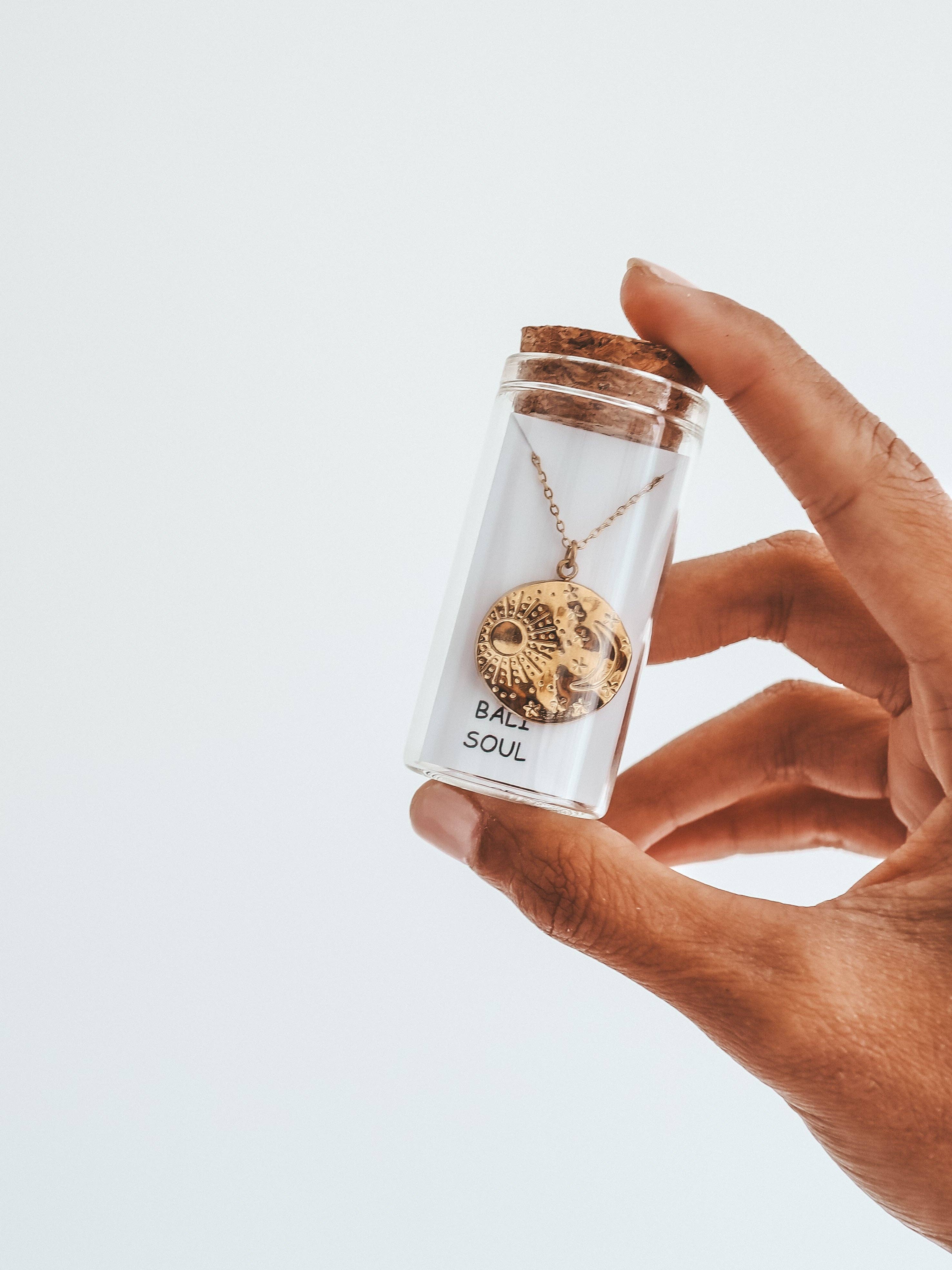 Bali Soul - Wholesale Halskettinghanger - Luna zon- en maan hanger ketting van goud3