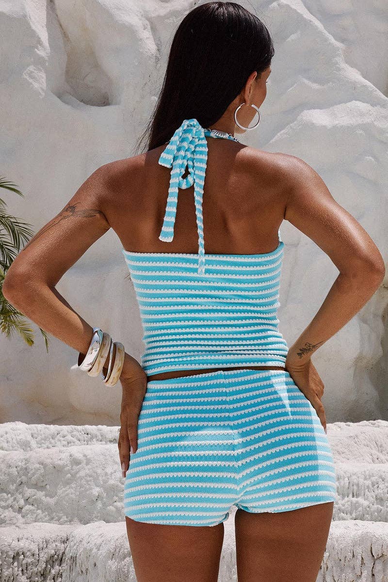 Mccolin – Großhandel Loungewear-Set – Damen – Gestreiftes Neckholder-Top und Shorts-Set1