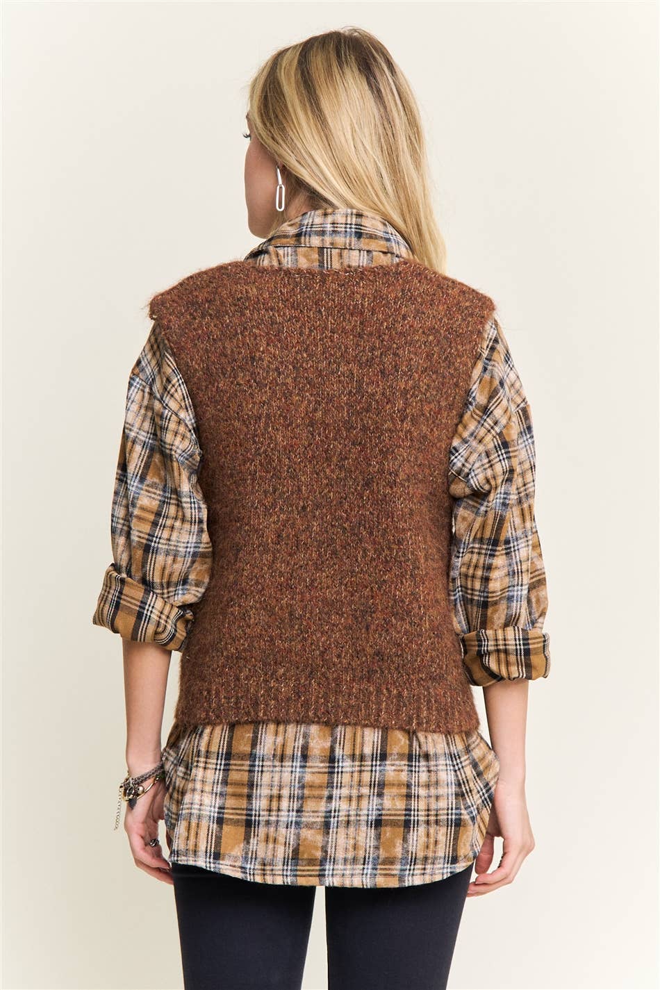 ADORA LA - Wholesale Outerwear Vest - Women's - CESW4158-BUTTON-UP FUZZY KNIT SWEATER VEST8