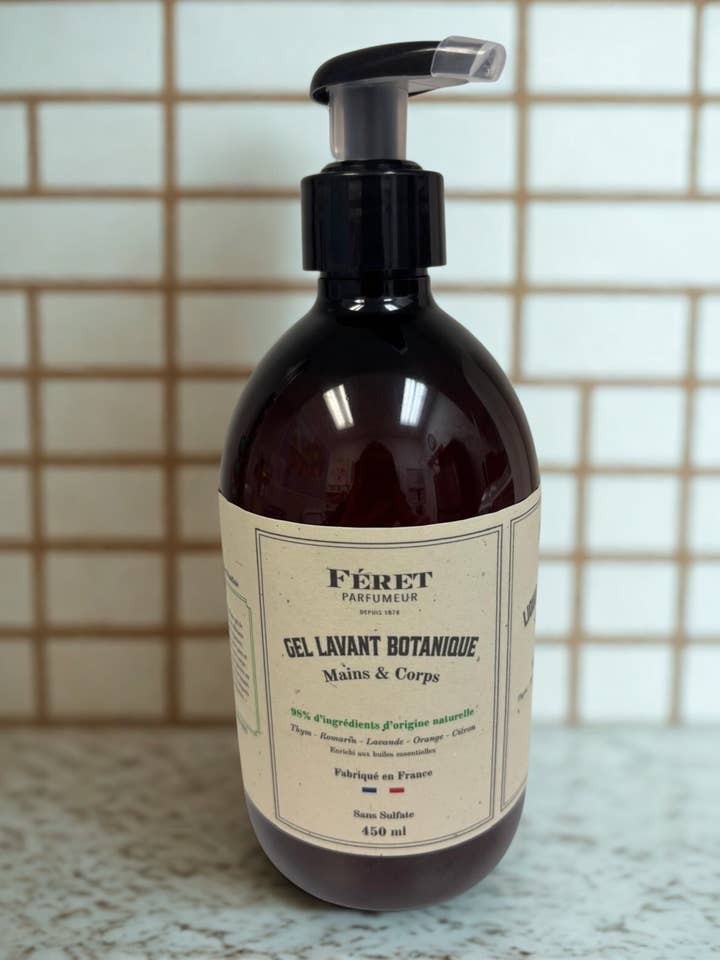 Botanical Hand & Body Liquid Soap - 16.22oz for wholesale by Feret Parfumeur - Distributed by Scents of Europe
