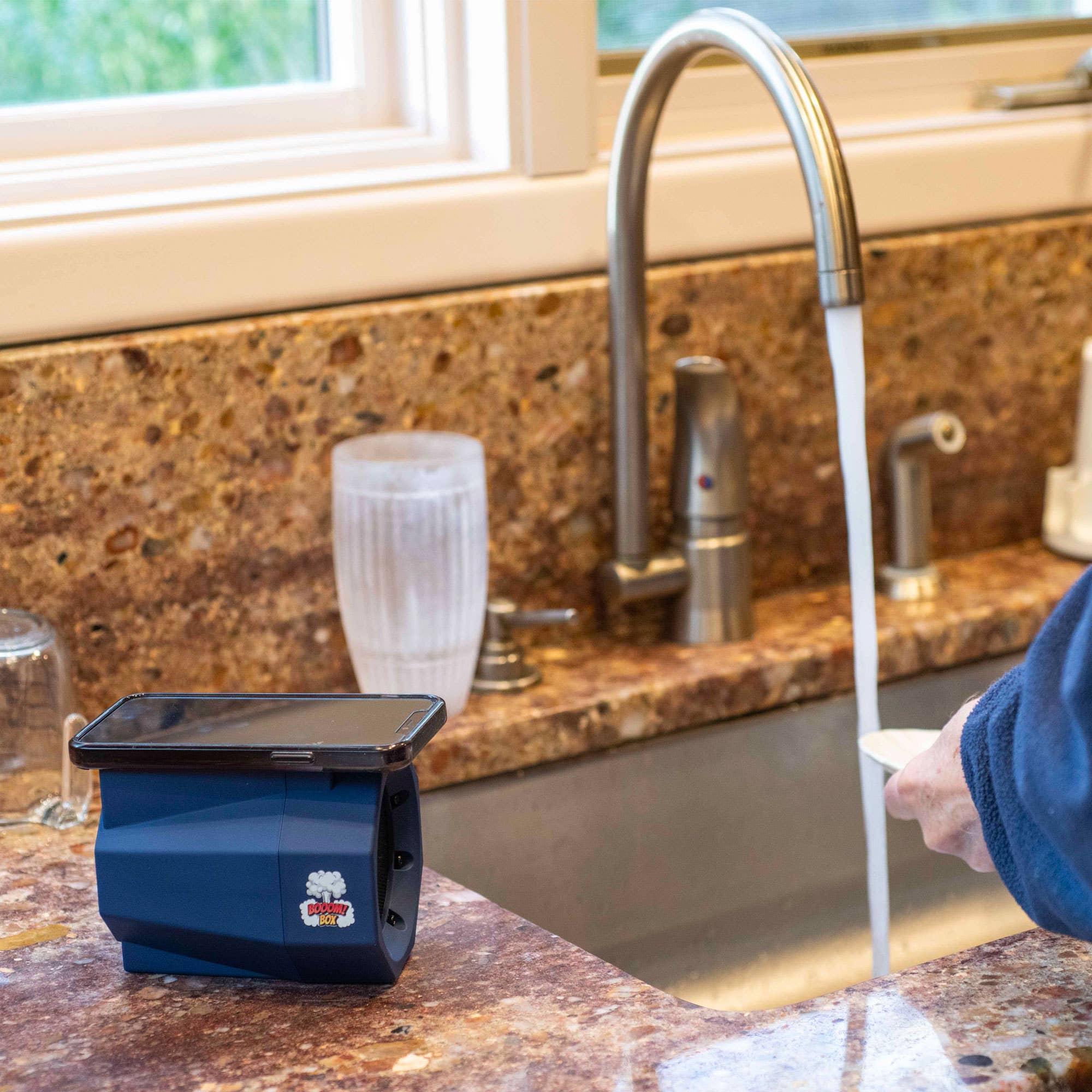 Mad Man - Vente Haut-parleurs - Haut-parleur BOOOM Box - Amplifiez le volume de votre téléphone 10 fois instantanément !33