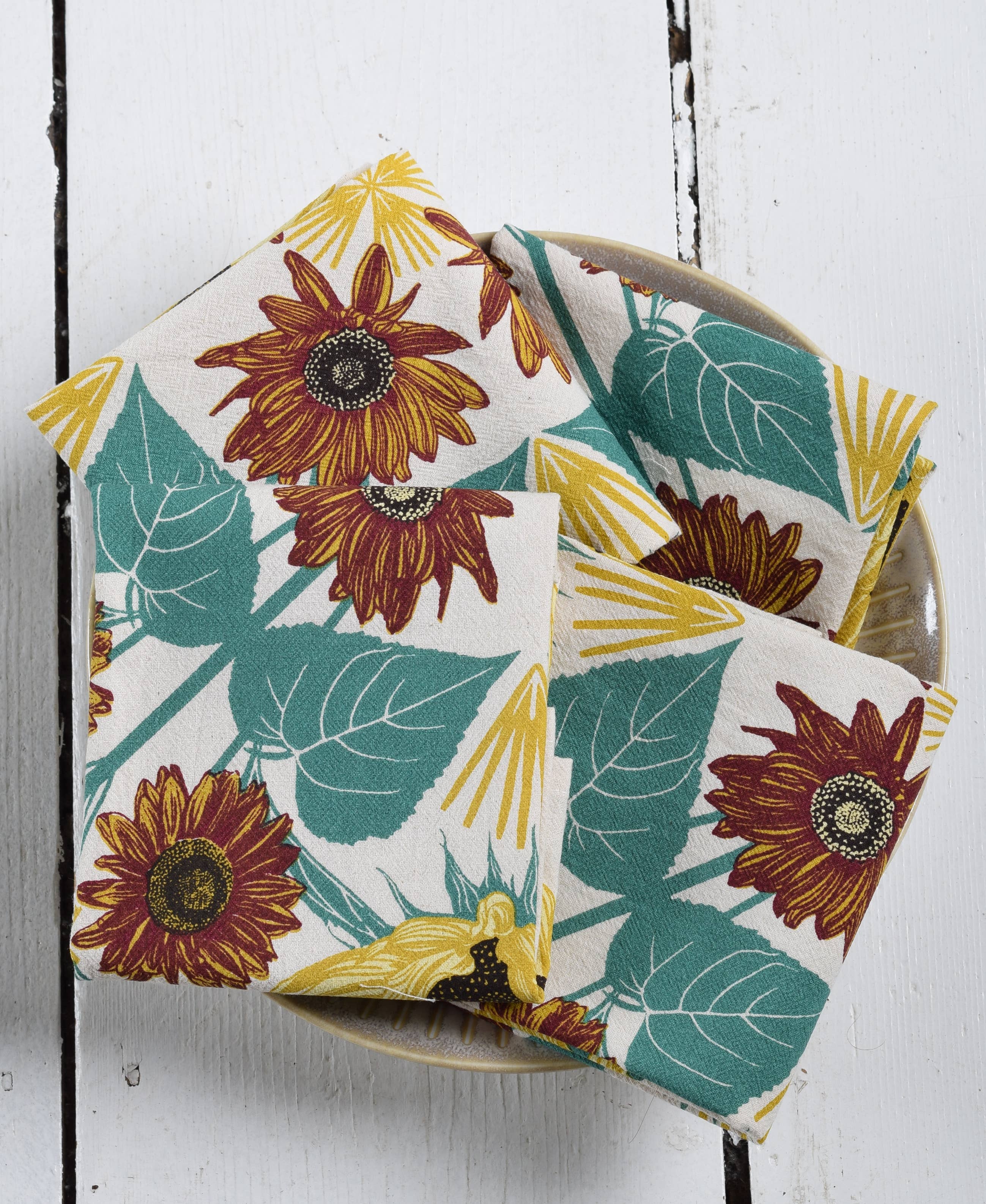 Hearth and Harrow – wholesale Dinner & cloth napkin – Organic Cotton Sunflower Napkins - 20" x 20" - Set of 41