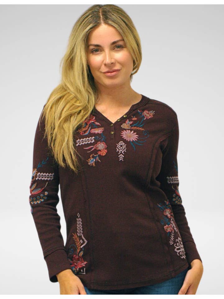 Caite & Kyla - Wholesale Shirt - Women's - VEE TOP2
