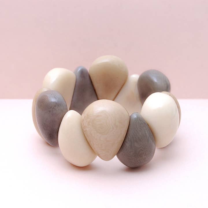 Angélica León Design – wholesale Beaded bracelet – Gota Tagua Bracelet16