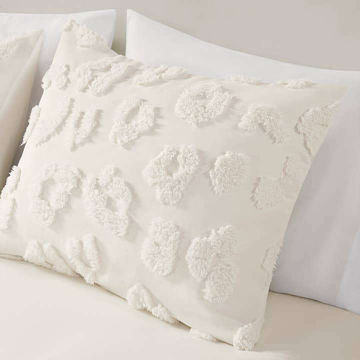 Olliix - Vente Parure de lit - Ensemble de housse de couette texturée en chenille à motifs animaux, blanc cassé2