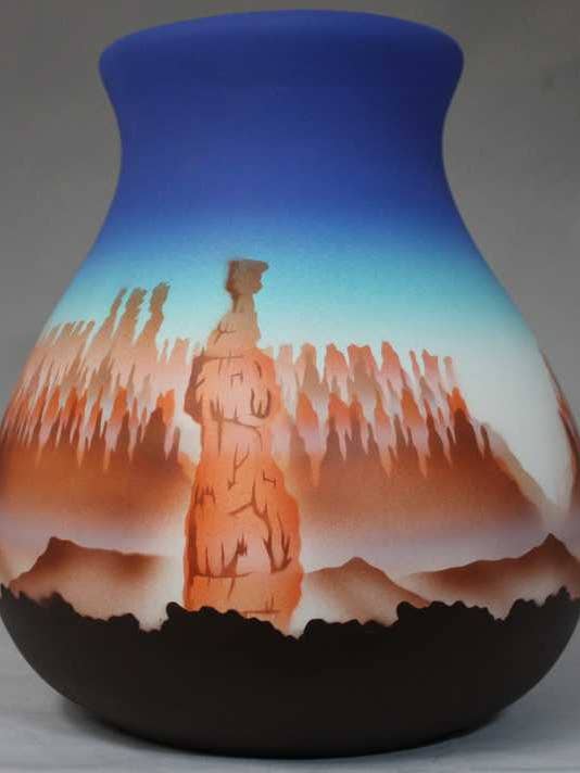 BC052 Bryce Canyon 8 1/2 x 9 1/2 Pot for wholesale by Cedar Mesa Pottery