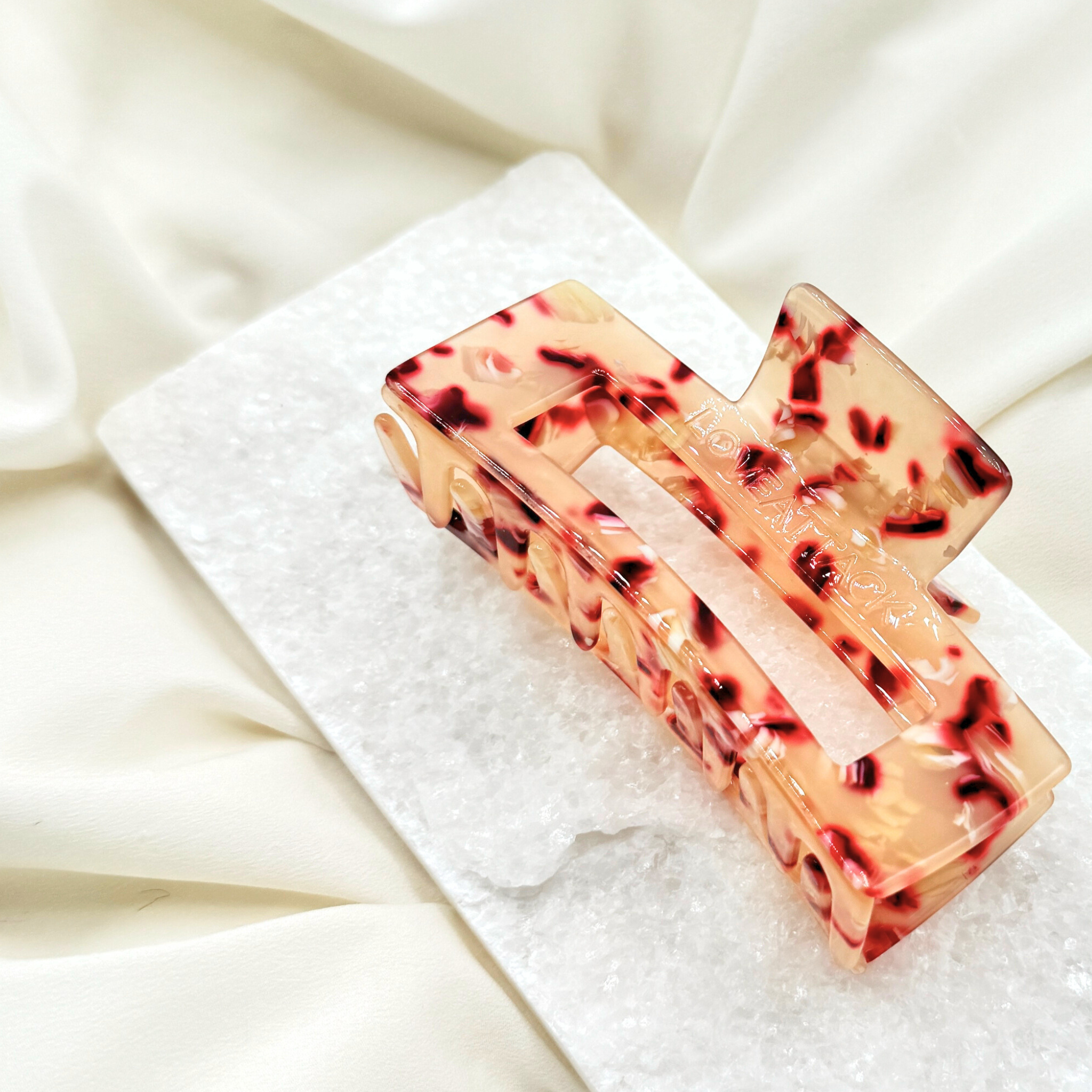 Love Attack - Wholesale Hair Clip - Women's - Aven Speckle Minimalist Cellulose Acetate Hair Claw Clips7