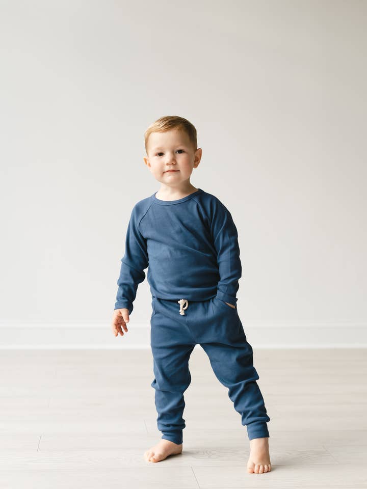 Organic Little Lounger Set for wholesale by LUKAS JAMES