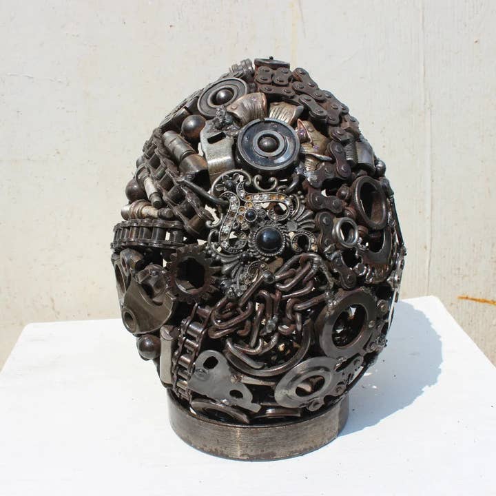 Fabergéägg-stil skulptur för wholesale av Maisie Grace Designs