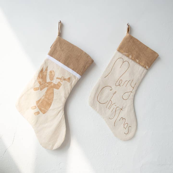 Chaussette de Noël brodée pour la vente par Amani ya Juu