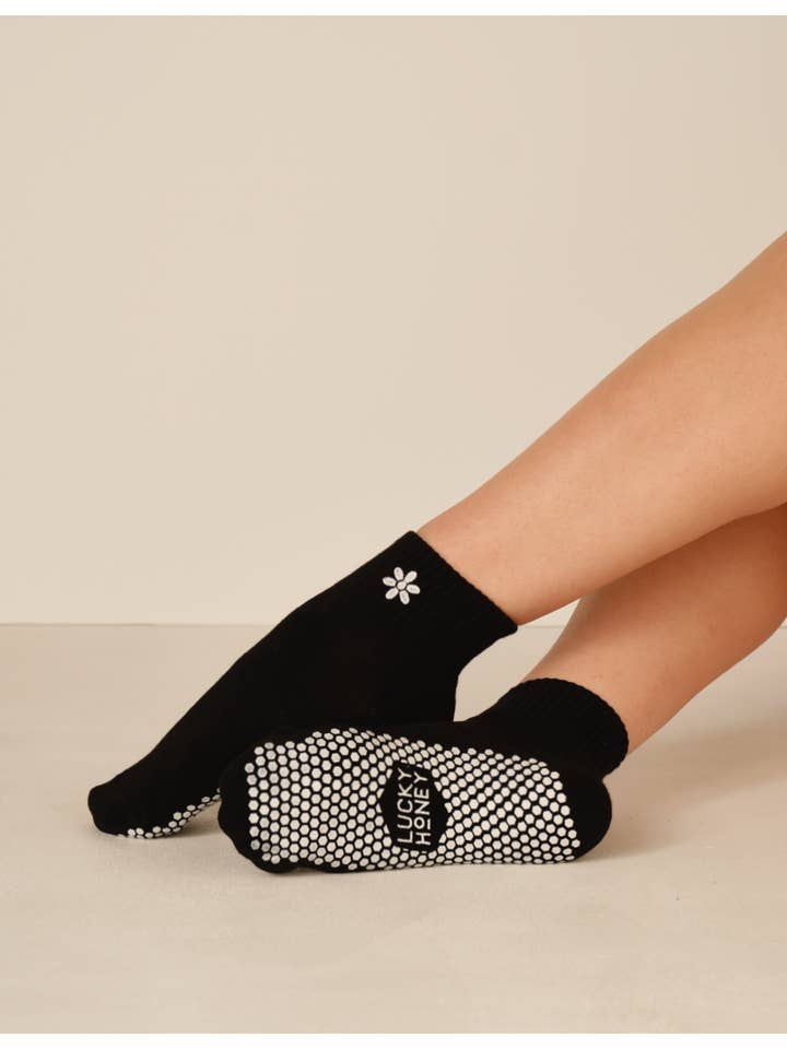 LUCKY HONEY - Wholesale Socks - Women's - The Harlow Grip Sock13