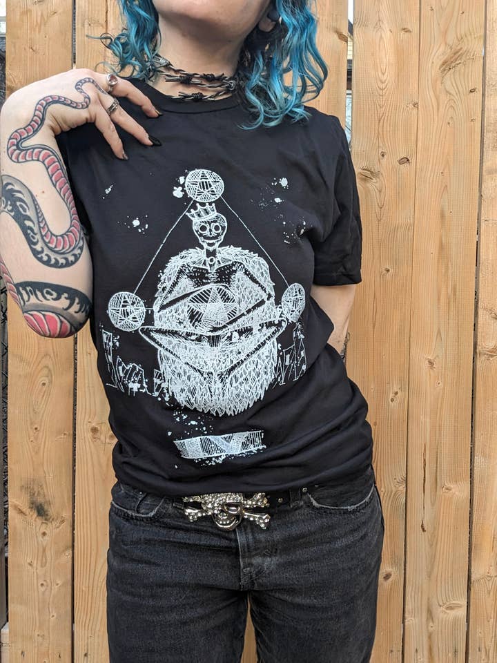 RaccoonGuts - Wholesale Screen Printed T-Shirt - Women's - Four of Pentacles Gothic Alt Tarot Printed T-shirt3