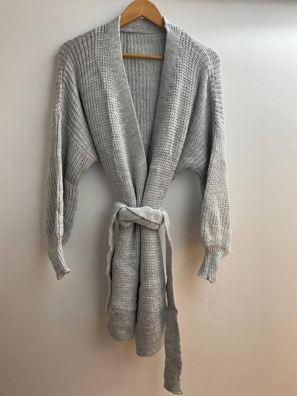 LORIANE – Engroshandel Cardigan - Dame – Strikket mesh-vest i one size med puffede ærmer2