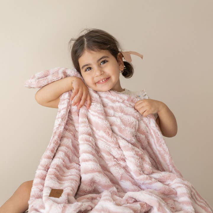 Cuddle Cookie Baby Shop - Wholesale Bedding Blanket - Kids & Baby - Cuddle Cookie Faux Fur Baby Blanket Wave Pink