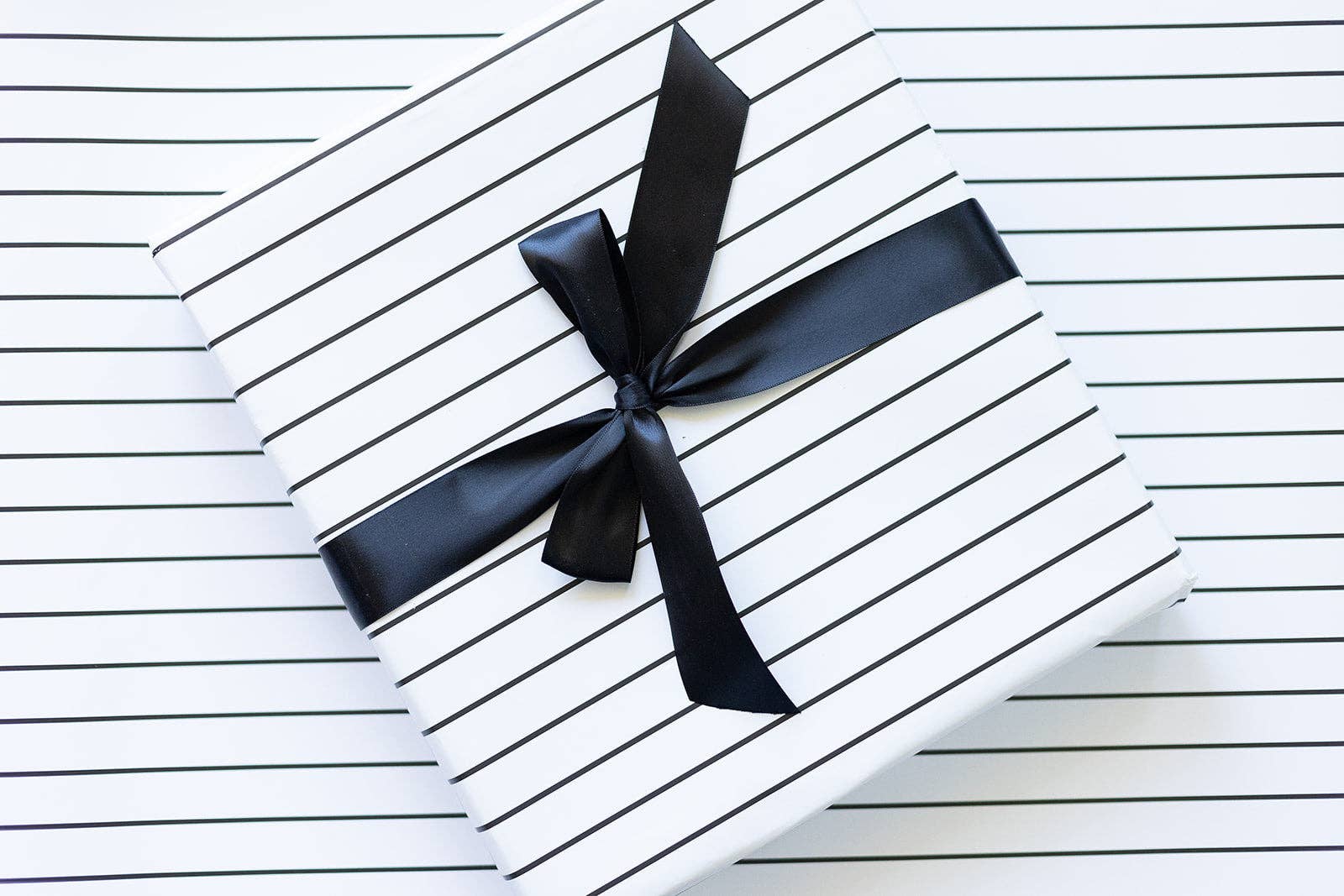 paperscript - Wholesale Wrapping Paper Roll - Wrapping Paper | Classic Stripe6