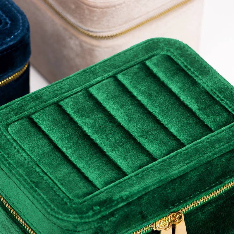 NARWEY INC - Wholesale Jewelry Box/Organizer - Velvet Bracelet Jewelry Box-7 Slots, Bangle Box,Holder3