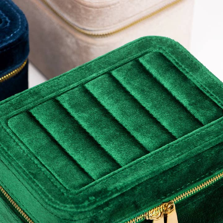 NARWEY INC – wholesale Jewellery box/organiser – Velvet Bracelet Jewelry Box-7 Slots, Bangle Box,Holder3