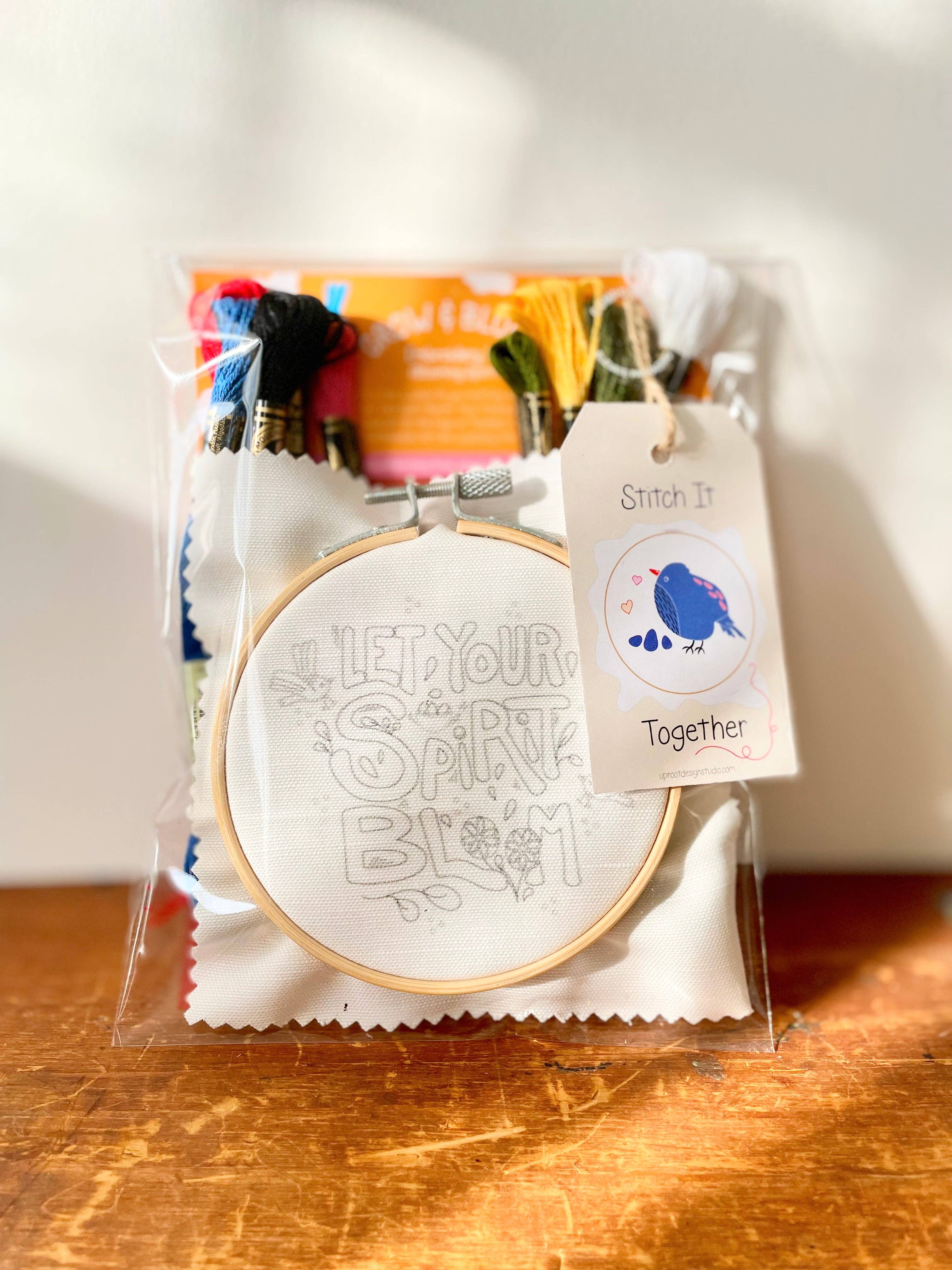 UpRoot Design Studio - Venta al por mayor Material para bordado/punto de cruz - Kit de bordado ecológico «Let Your Spirit Bloom» (Joyful Threads)2