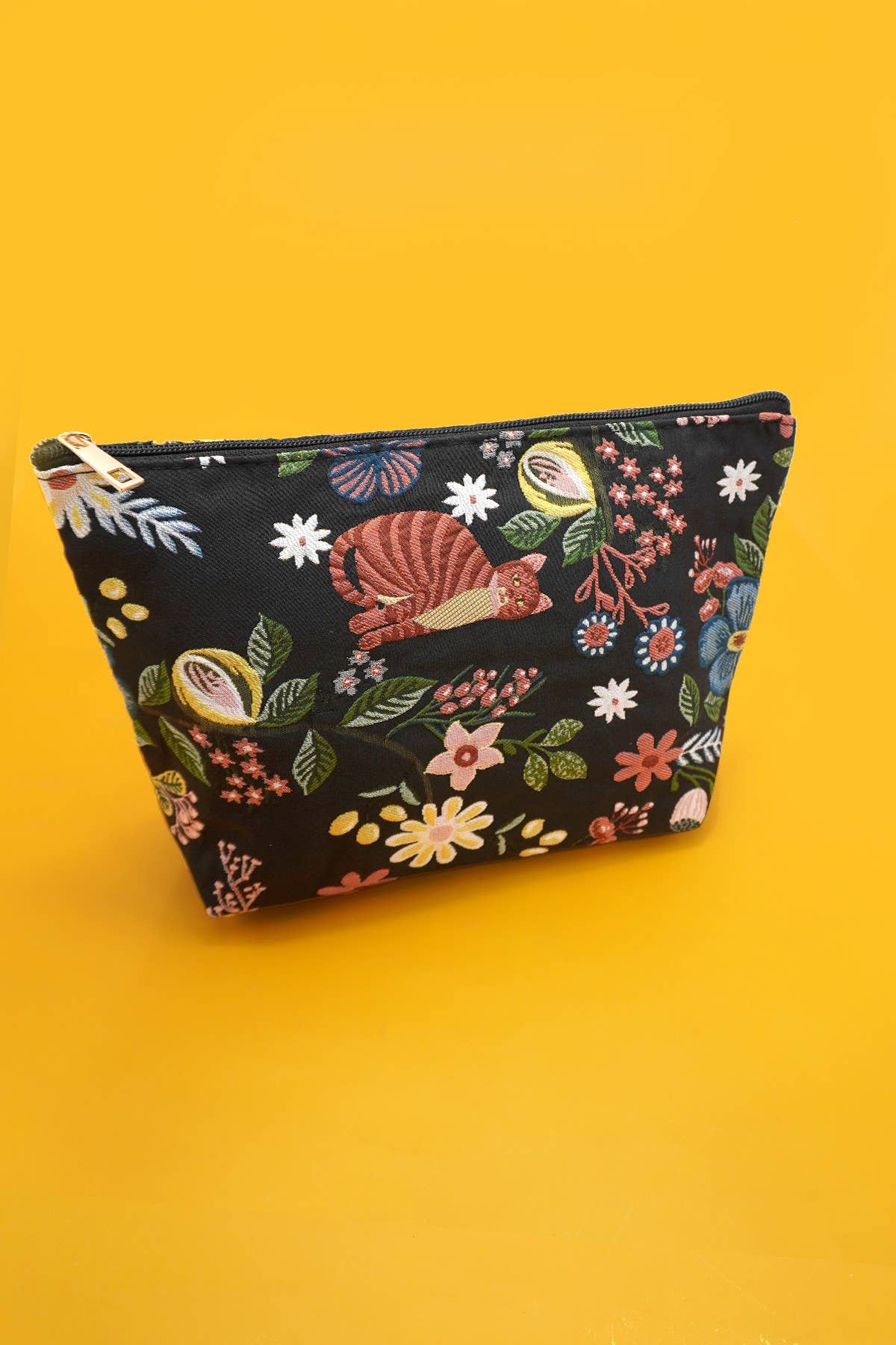 JOSSLYN by wall to wall - Wholesale Makeup/Cosmetic Bag - TRAVEL EMBROIDERY FLORAL COSMETIC MAKEUP POUCH | 40P5700