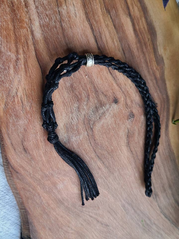 Einzelner Makramee-Kristall-Beutel für den Großhandel von TwistedMoth Made