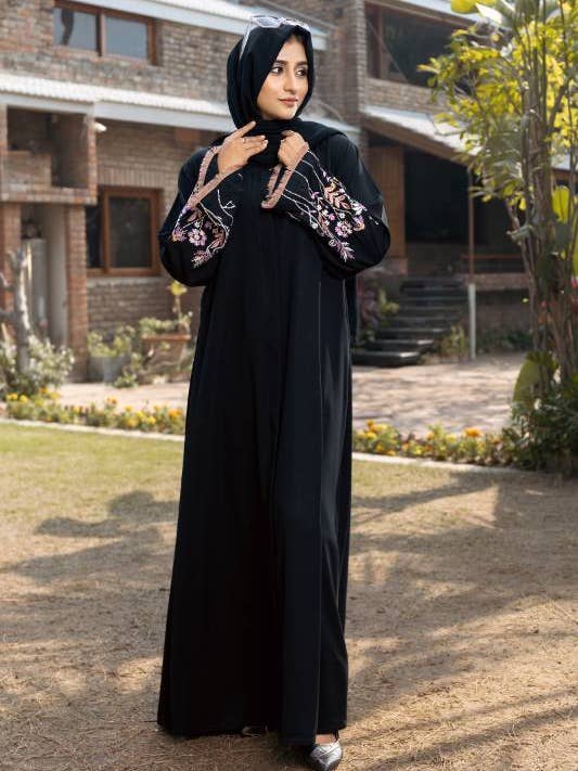 Flerfärgad Aafrozah svart abaya för wholesale på Faire2
