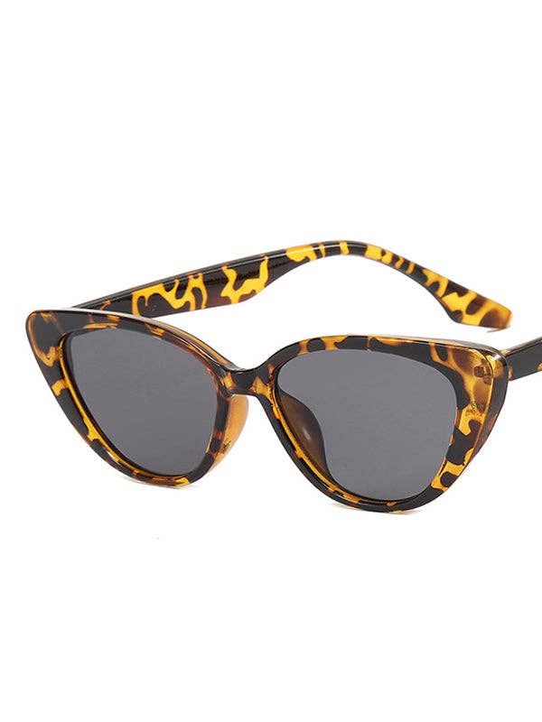 Plush Looks - Wholesale Sunglasses - Women's - Sun-Protection Geometric Sunglasses Accessories14