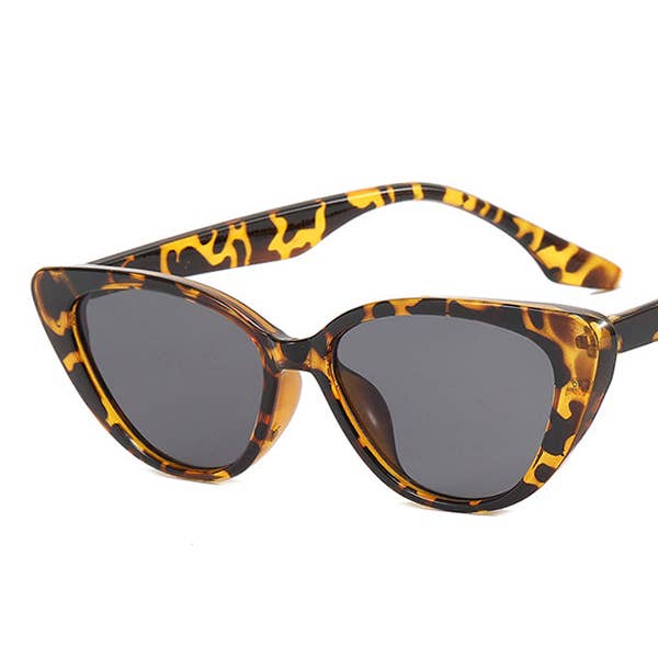 Plush Looks - Wholesale Sunglasses - Women's - Sun-Protection Geometric Sunglasses Accessories14