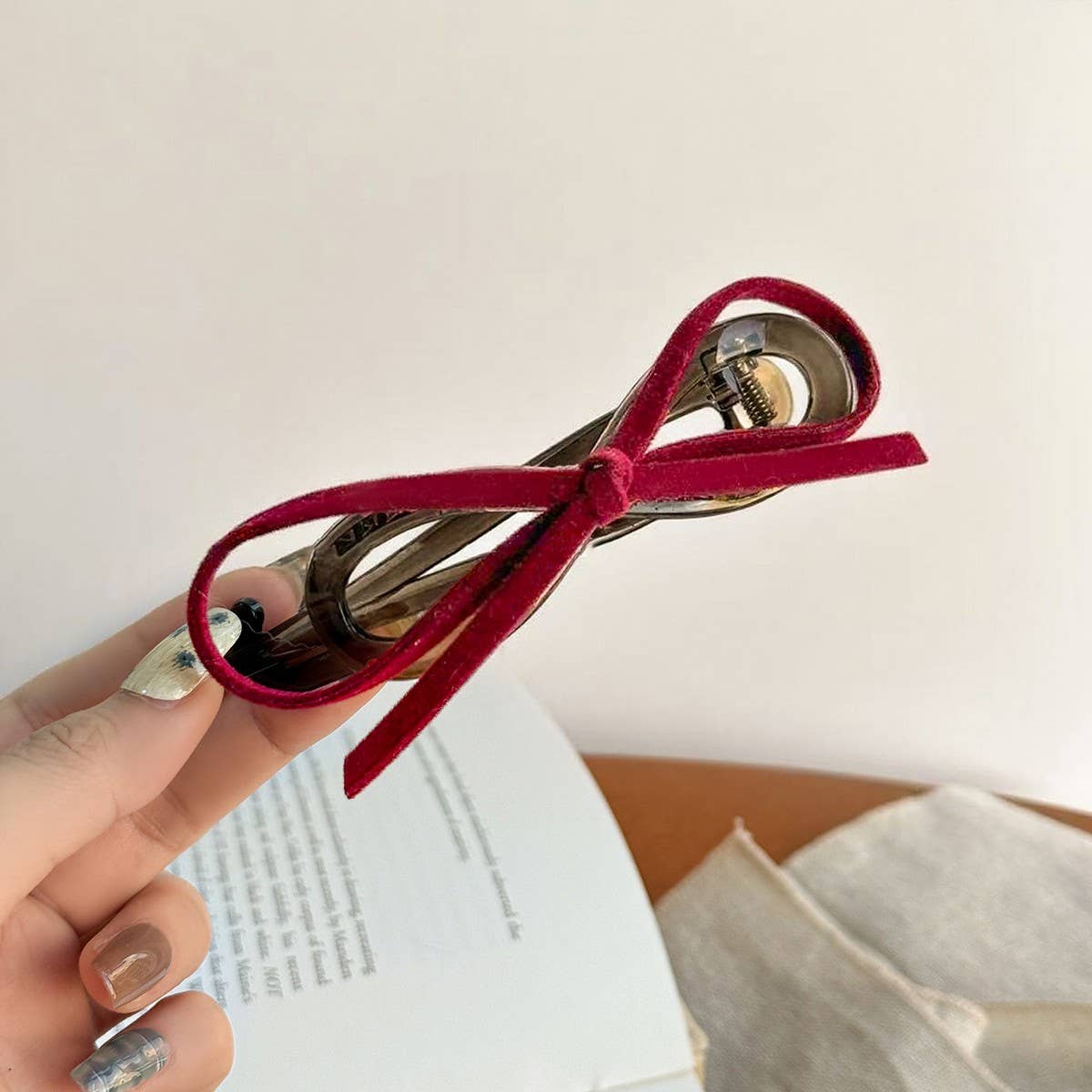 ACCITY - Wholesale Hair Clip - Women's - Velvet Bow Twist Clip Elegant Hair Claw_CWAHA080430