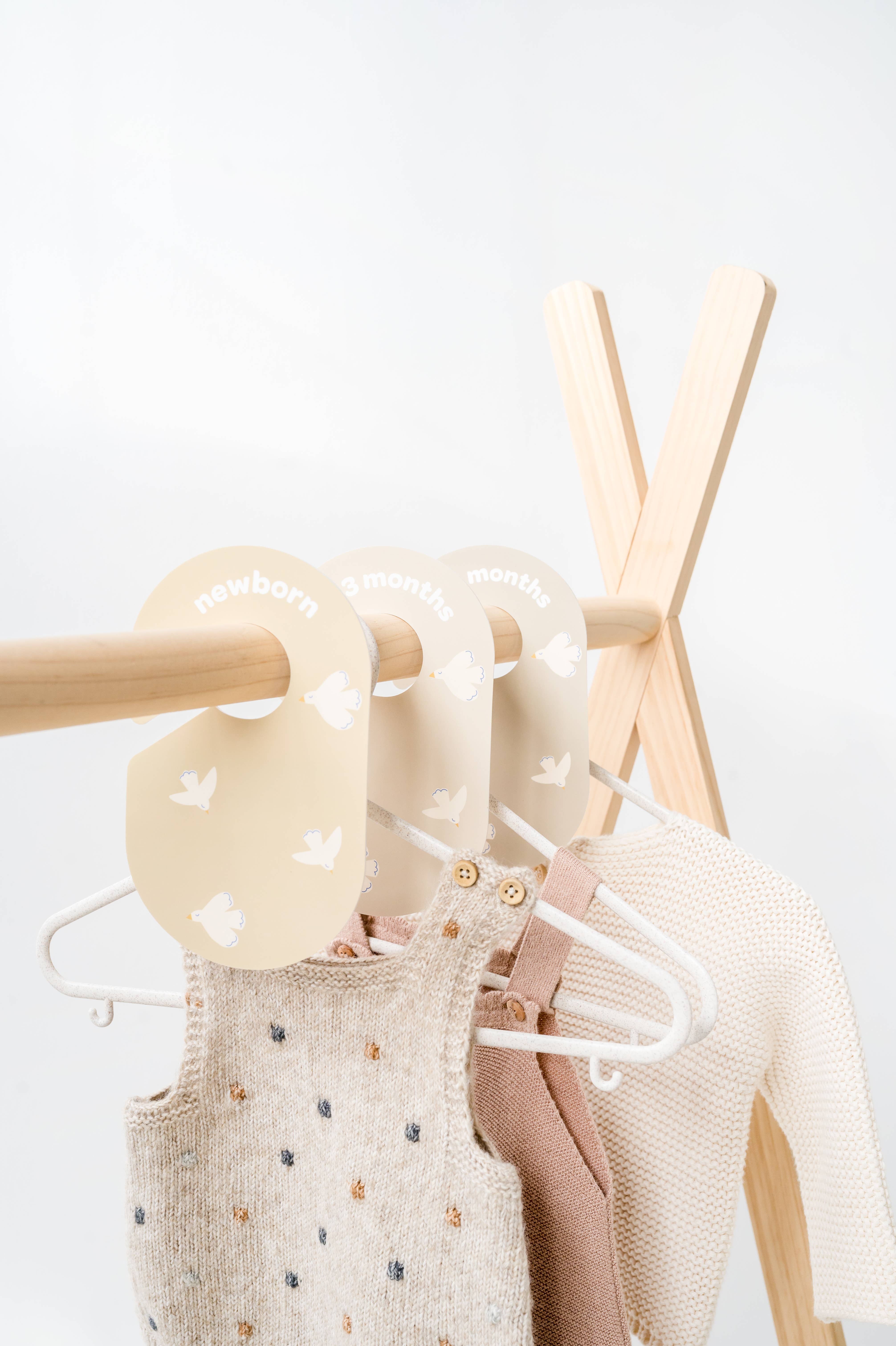 3 Sprouts - Wholesale Clothes Hangers - Baby Closet Dividers (Newborn to 24 Months)24