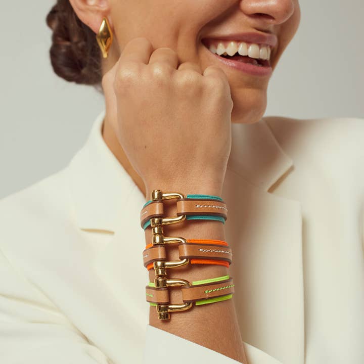 Armband mit türkisfarbenem Kautschukband und Leder mit Goldverschluss für den Großhandel von CXC