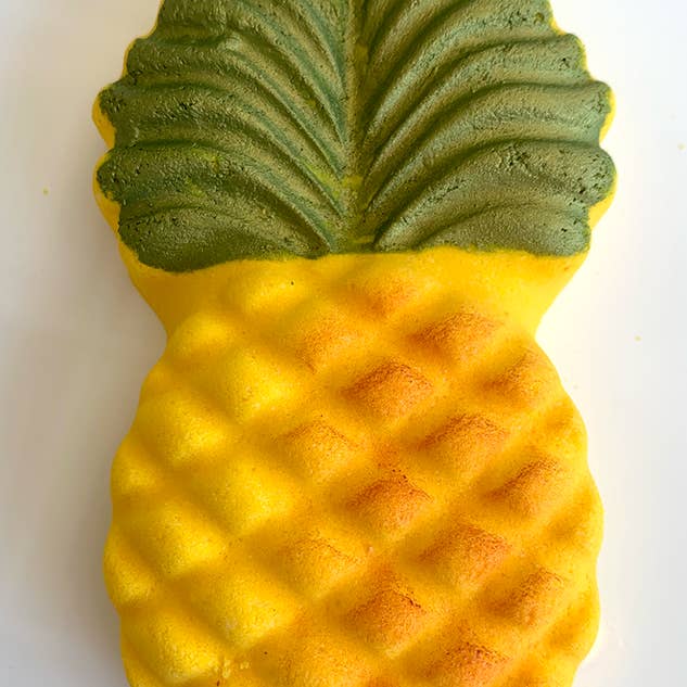 Poppy & Thyme - Wholesale Bath Bomb/Fizz - Pineapple Bath Bomb