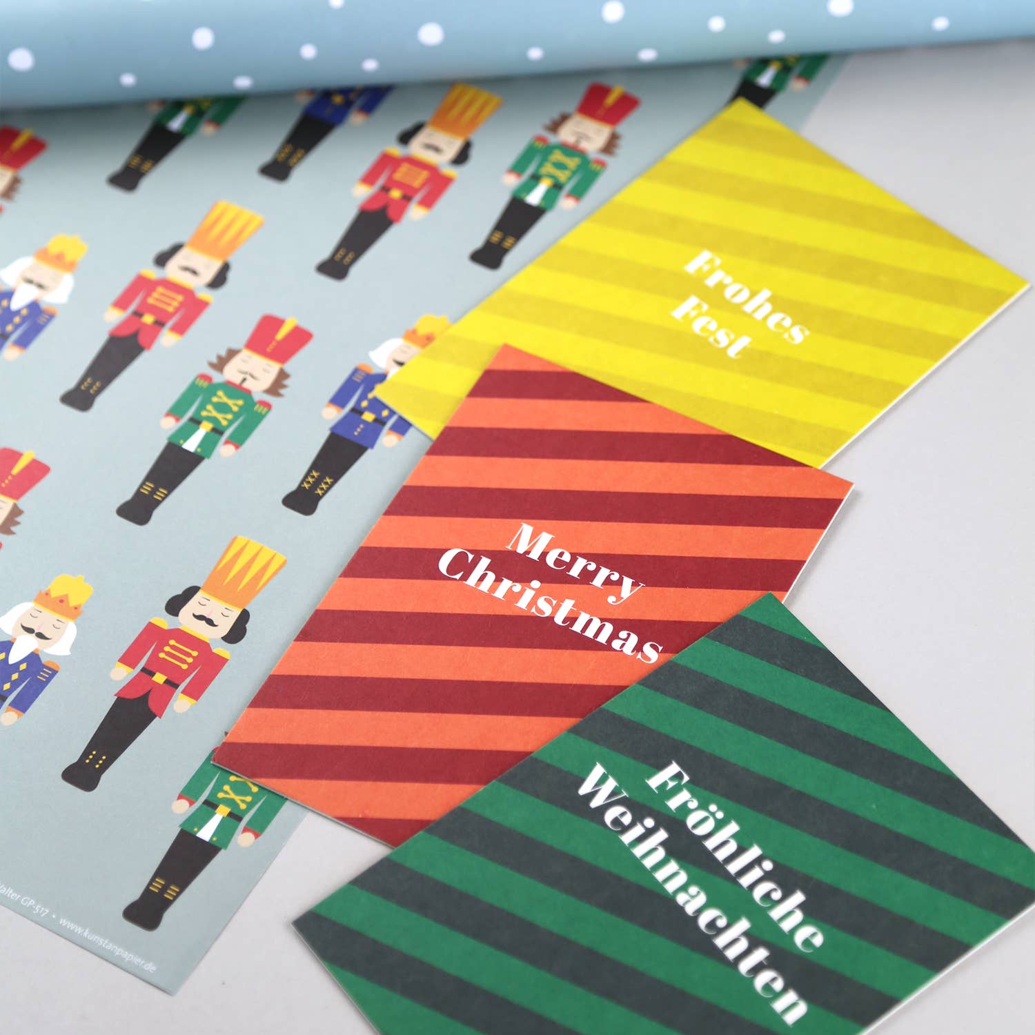 Kunst an Papier - Wholesale Christmas Card - Woodcut Cloe Christmas Red Stripes Postcard4