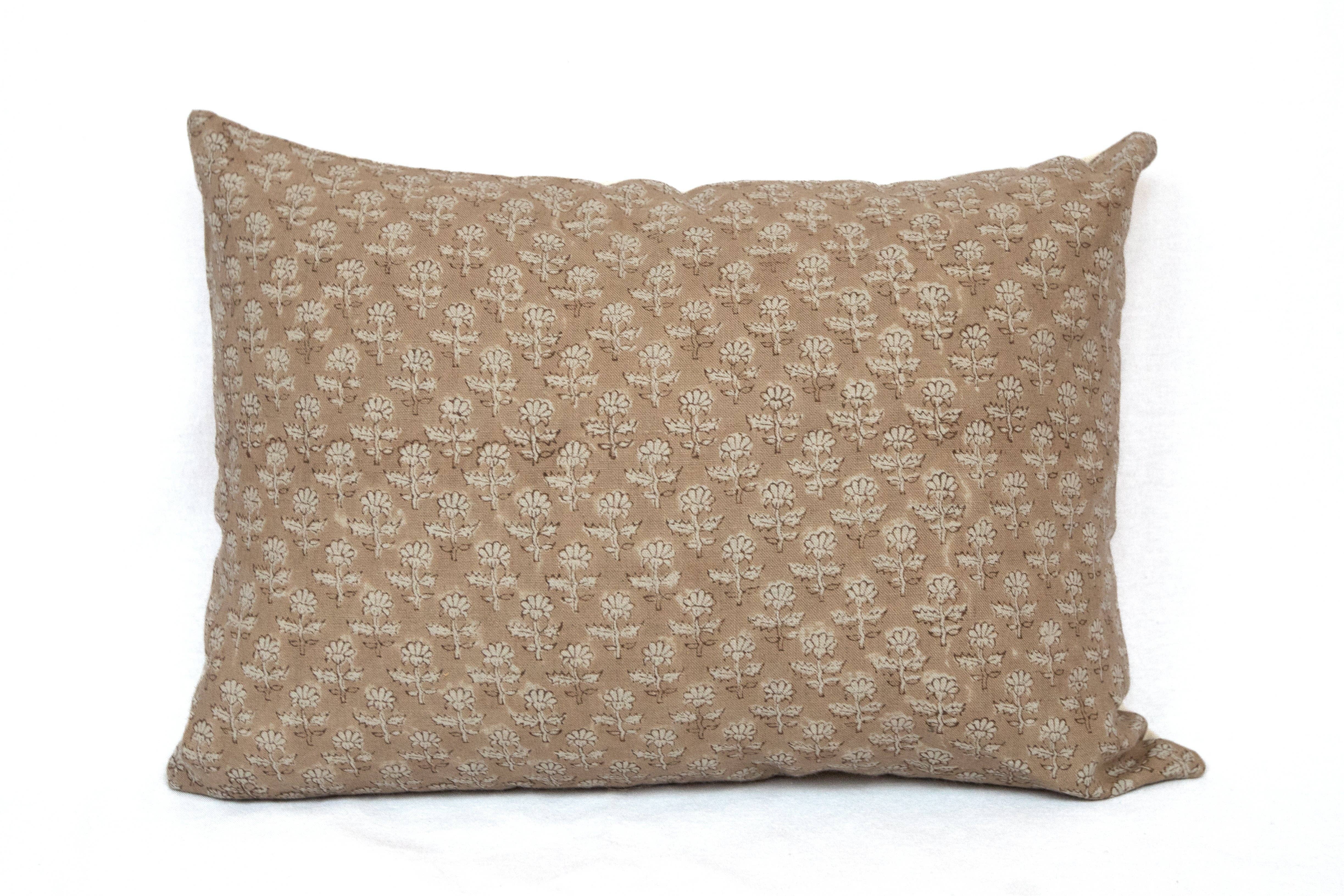 Mary & Jayne Pillow Co - Wholesale Throw Pillow Cover - Lois1