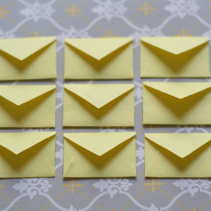 Petites notes d'amour au citron pour la vente par Lemon Drop Papers, Inc.