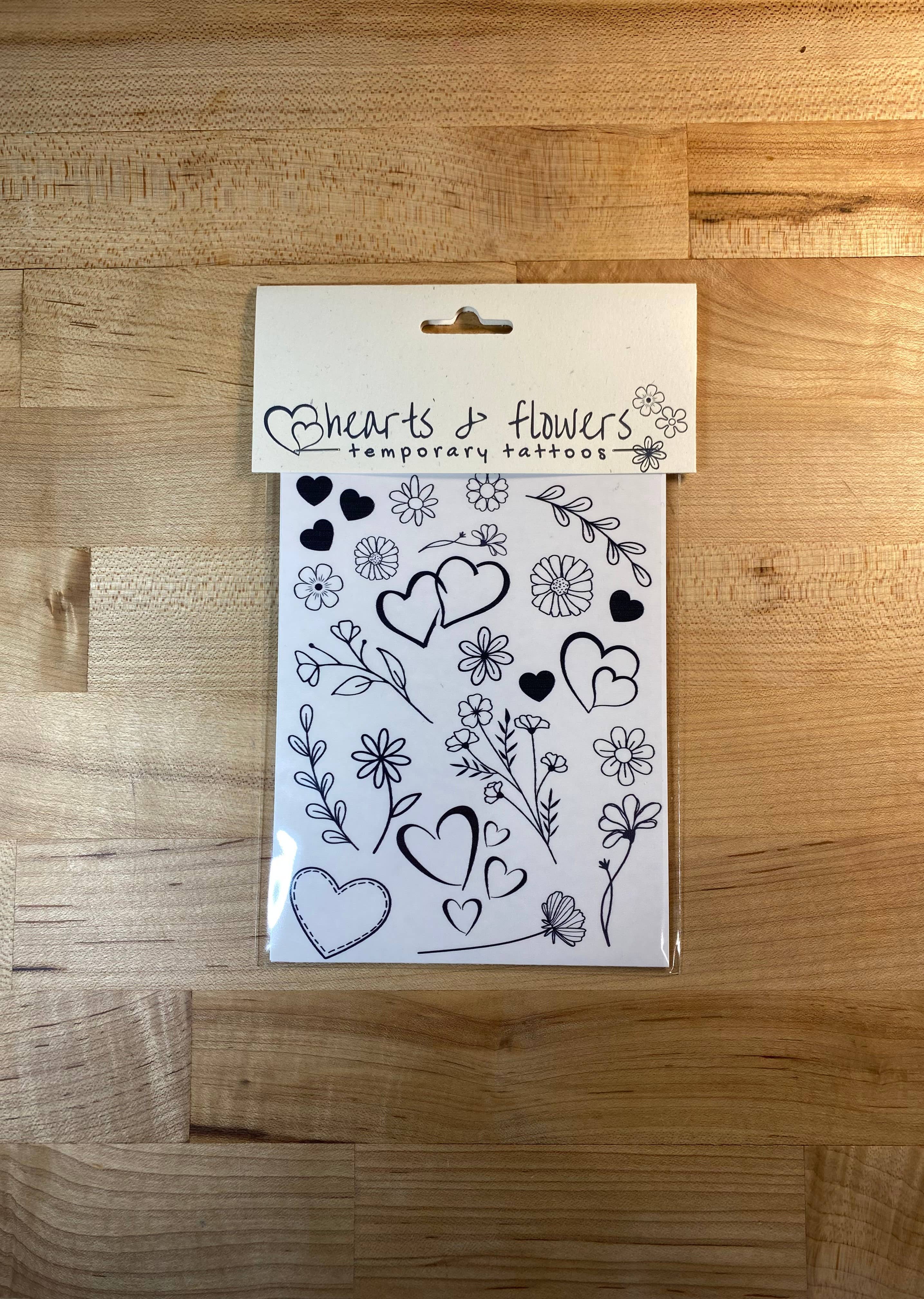The Raven’s Edge Studio – wholesale Tillfällig tatuering – Mini vilda blommor temporära tatueringar: Hjärtan & blommor1