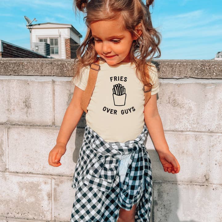 Frites sur les gars pour la vente par SBG Co.