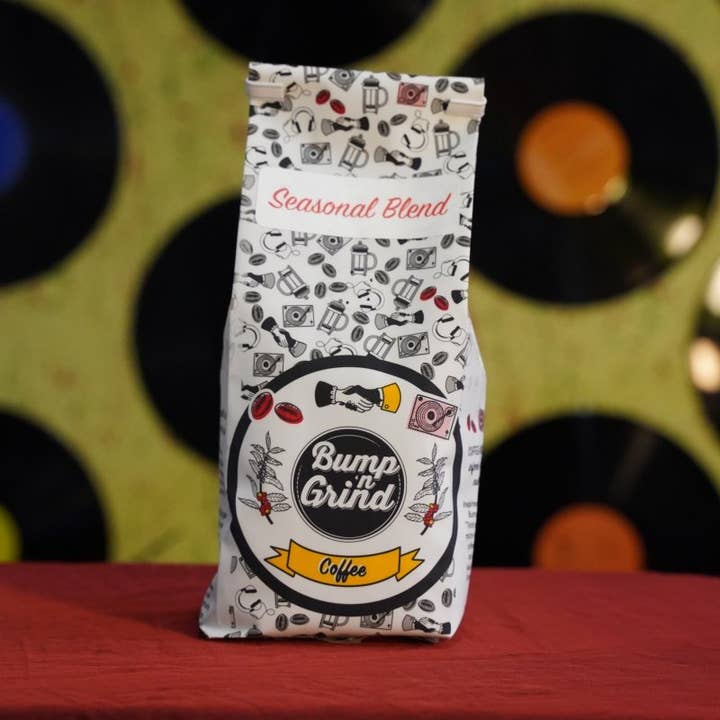 Mélange de saison - Torréfaction moyenne pour la vente par Bump n Grind Coffee