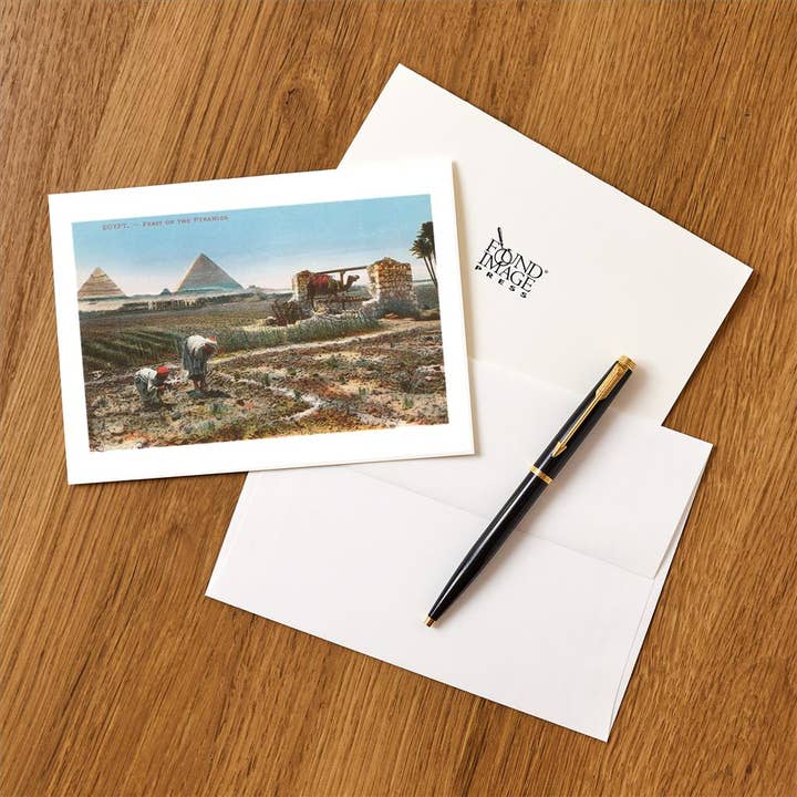 Found Image Press – Großhandel Briefpapier-/Postkarten-Set – Grußkarte EG-21 Landwirtschaft am Nil, Pyramiden, Ägypten