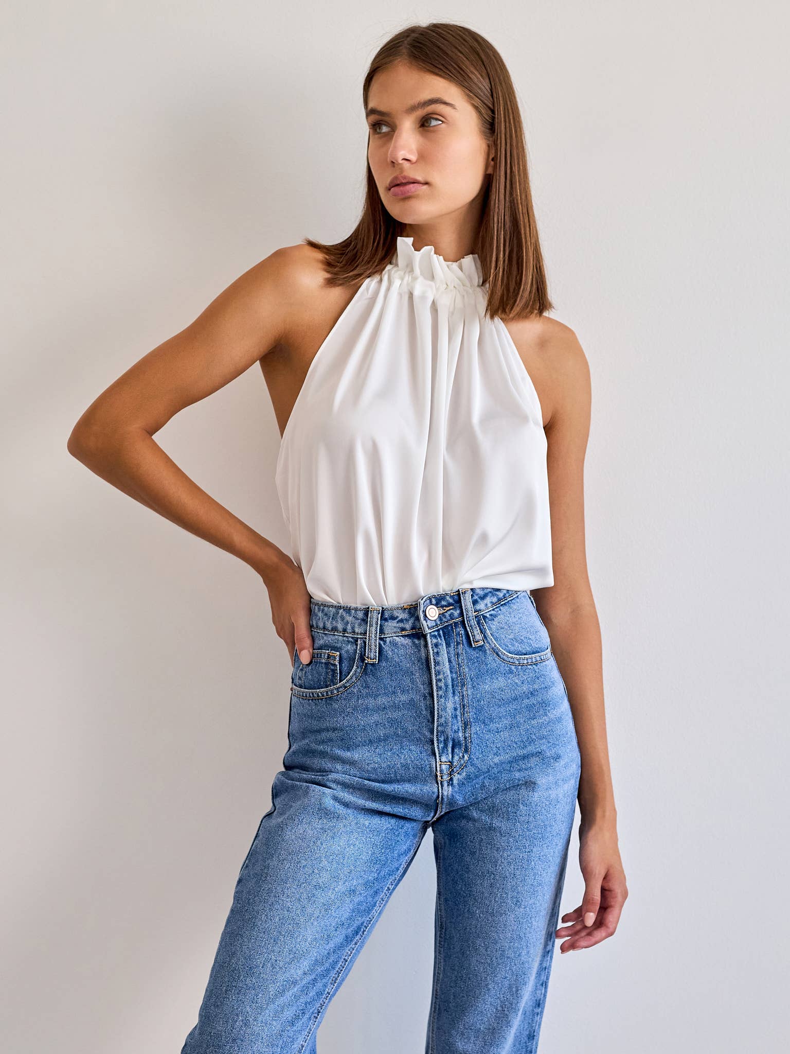 CHOKLATE PARIS - Wholesale Blouse - Dames - Satijnen top Elisabeth met strik bij de kraag - CK0809013