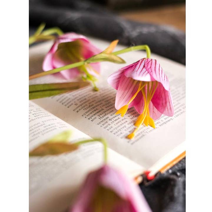Rustic Reach - Wholesale Artificial Flowers - Silk Fritillaries Lily Flower Stem in Pink or Purple 26" Tal