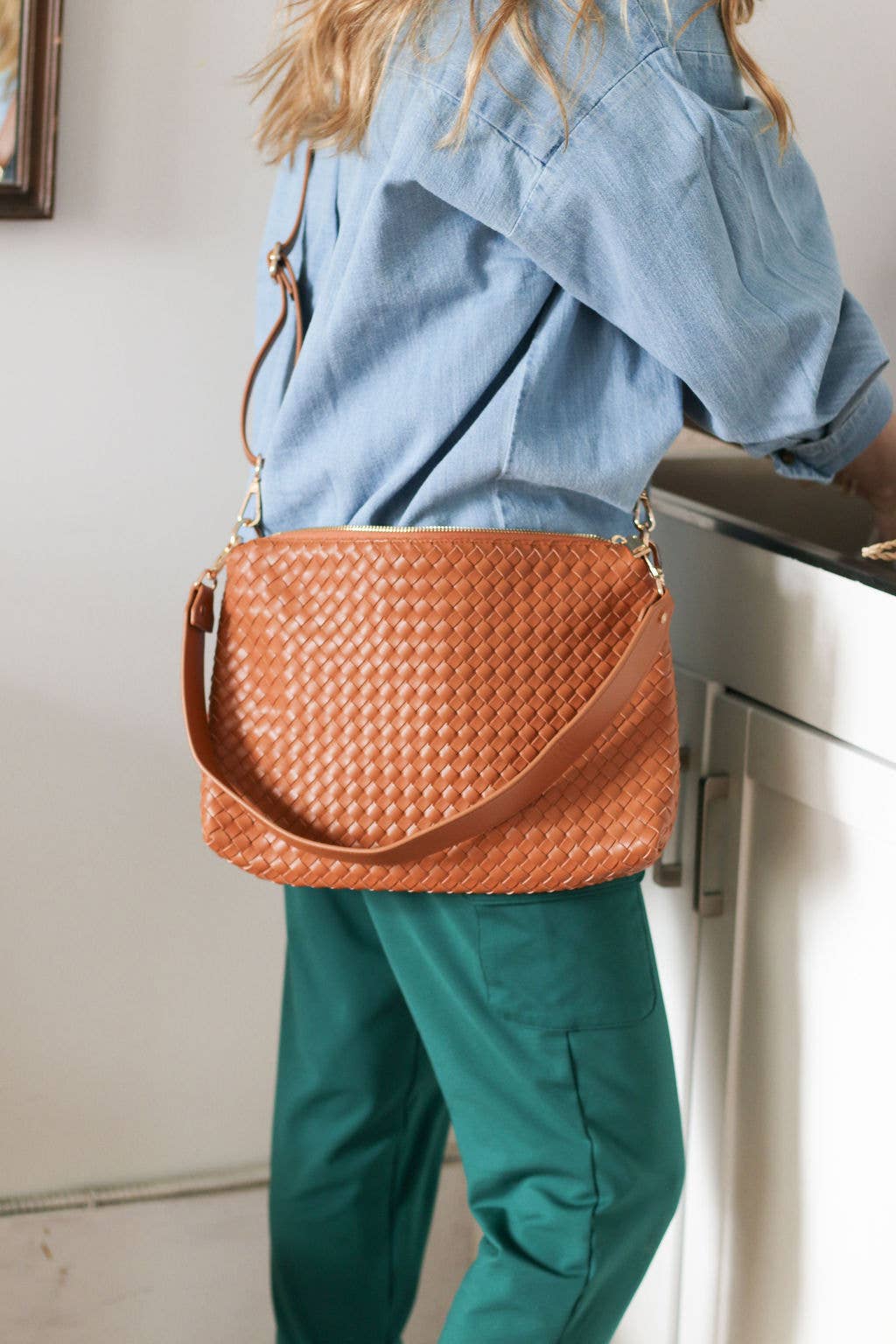 Gray Haus - Wholesale Crossbody Bag - Women's - Soho Woven - Amber3