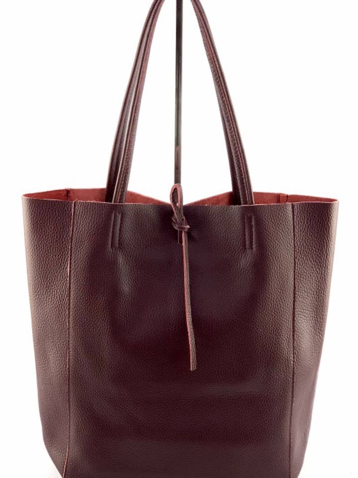 Sac fourre-tout basique en cuir couleur bordeaux foncé italien JIJOU CAPRI pour la vente par JIJOU CAPRI