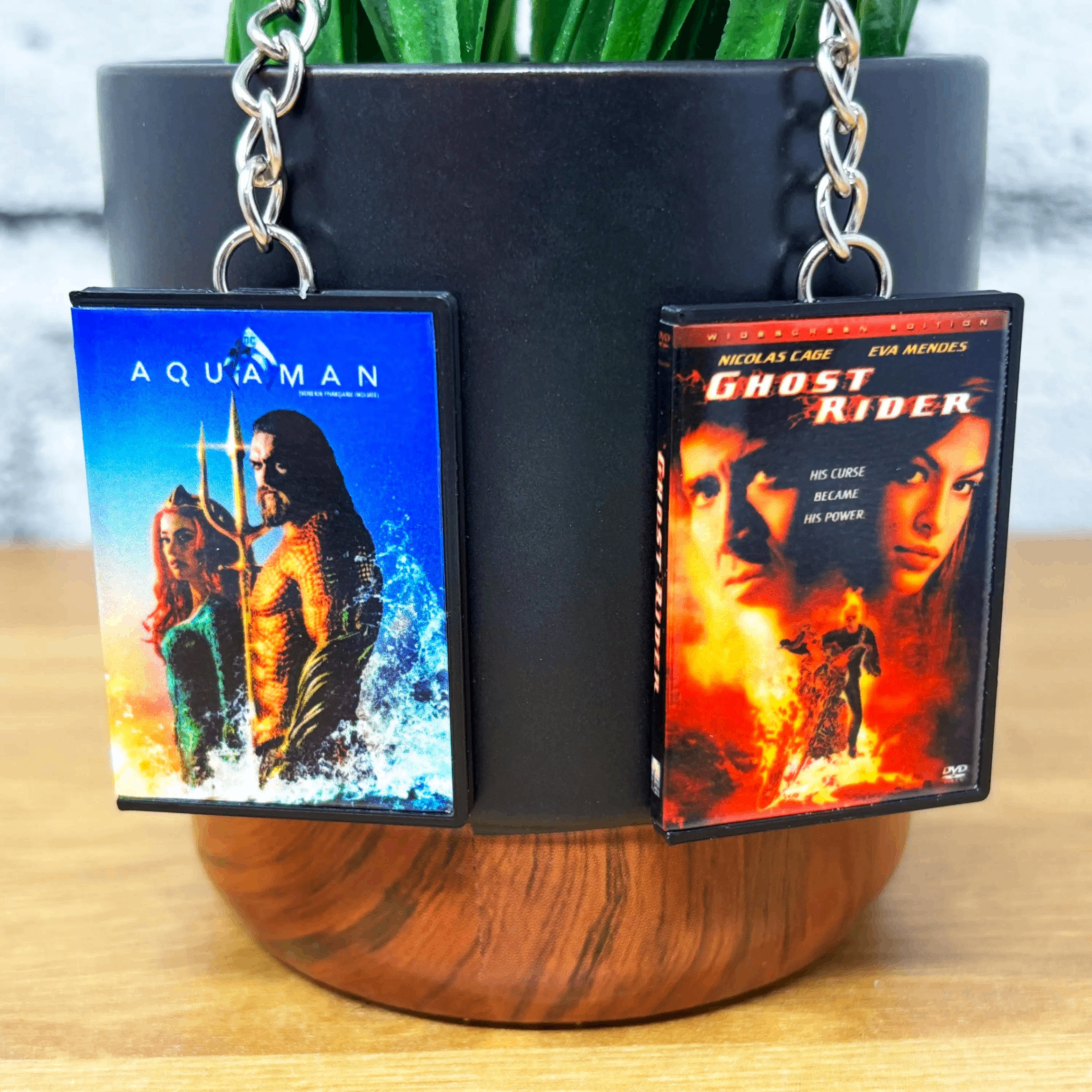 BitsyLabs - Wholesale Keychain - Unisex - Superhero Movie (A-H) Keychains6
