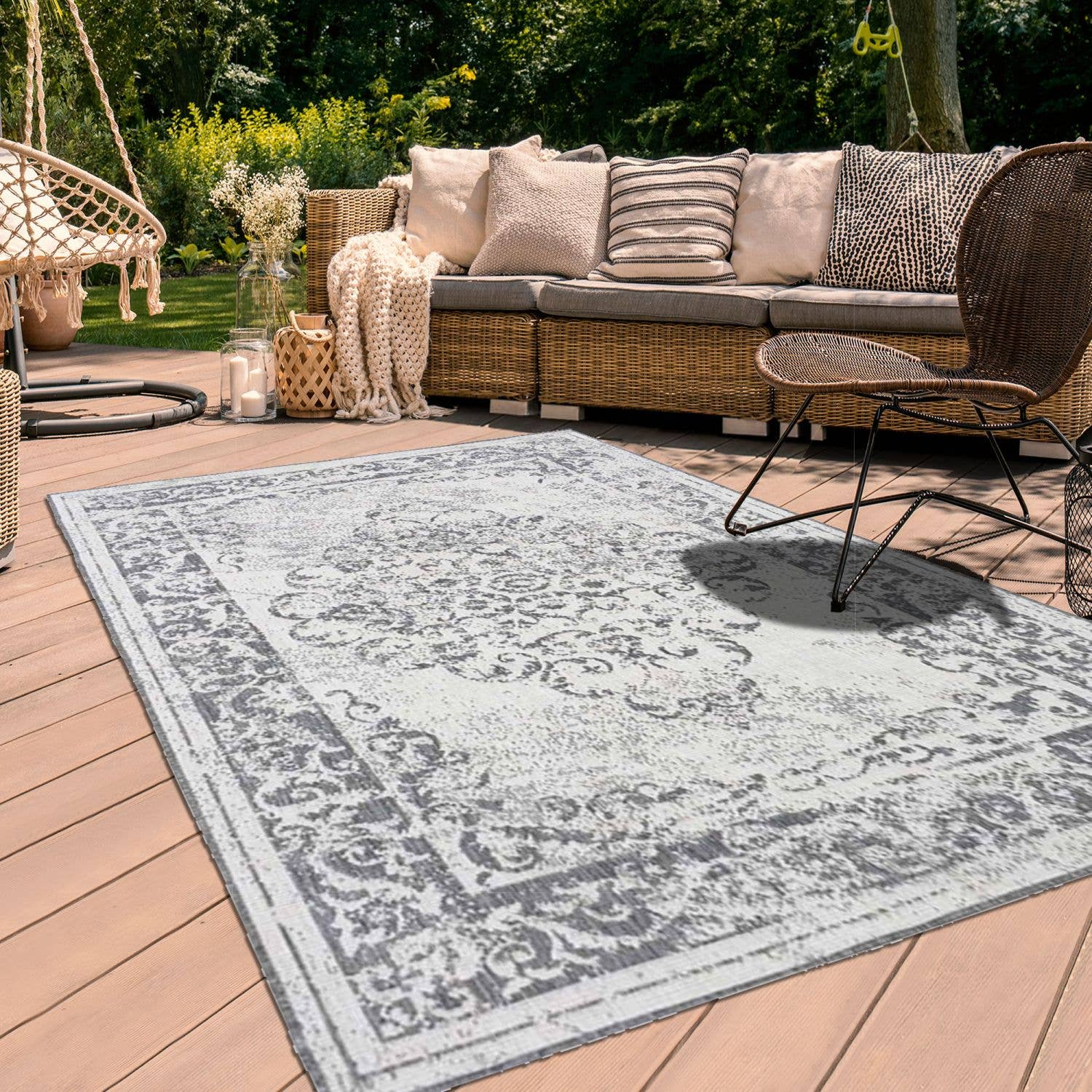O&Ko - Wholesale Rug Pad - BC MEDAILLON REVERSIBLE Polypropylene Outdoor Rug2