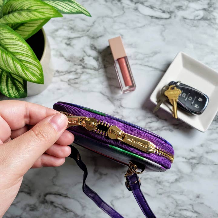 Monarque - Wholesale Crossbody Bag - Women's - Georgia O'Keeffe Petunia Crossbody4