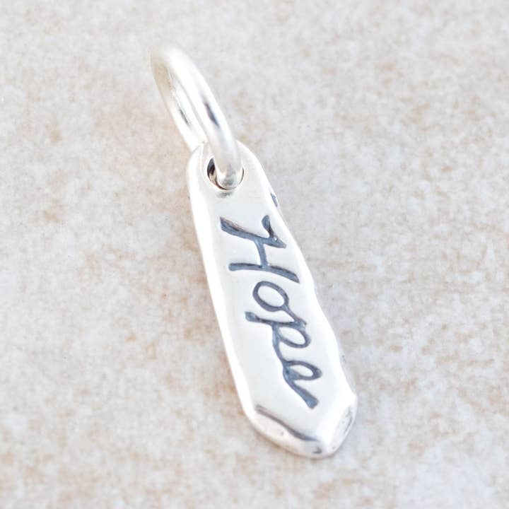 Hope Charm voor wholesale door Holly Lane Christian Jewelry