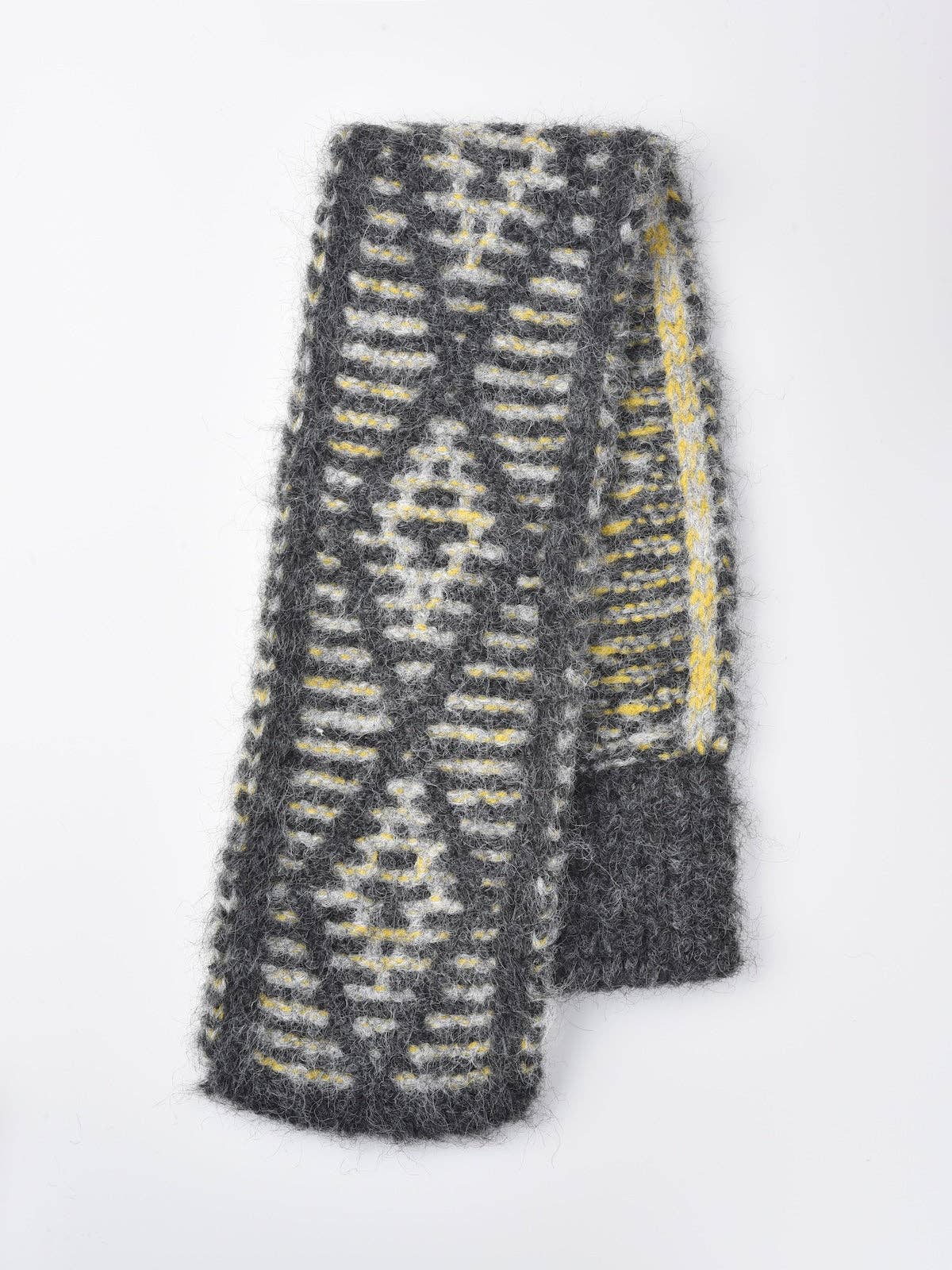 Funkyrel® Atzbranding Limited - Wholesale Scarf - Women's - Scarvii - Two-Tone Knitted Scarf with Slip-Through Design4